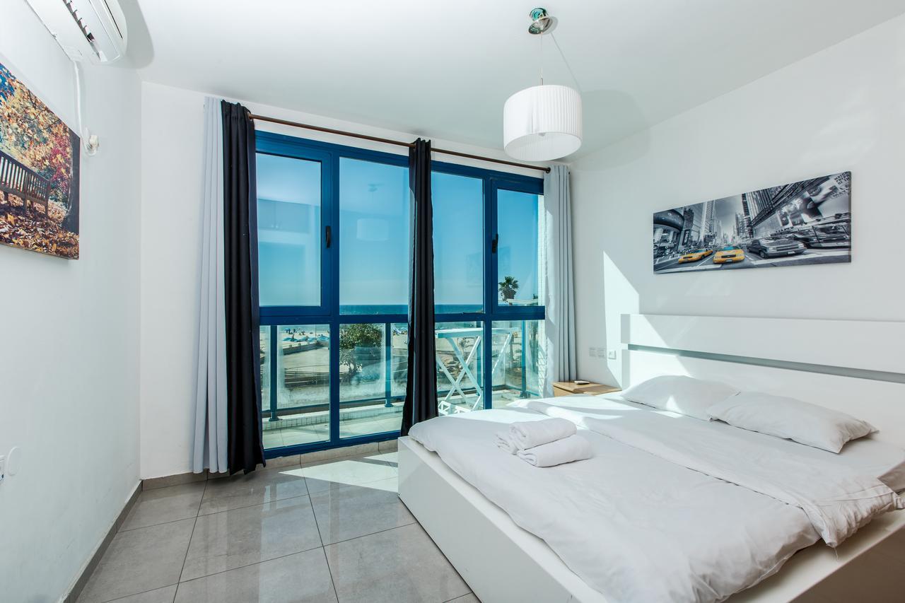 Ocean Front Apartments First Line To The Beach Tel Aviv Exteriér fotografie