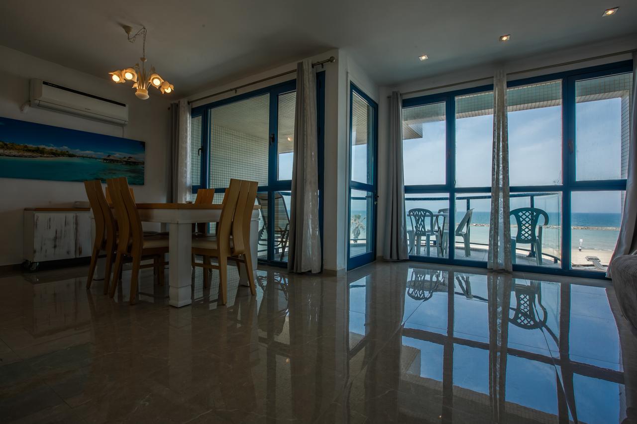 Ocean Front Apartments First Line To The Beach Tel Aviv Exteriér fotografie